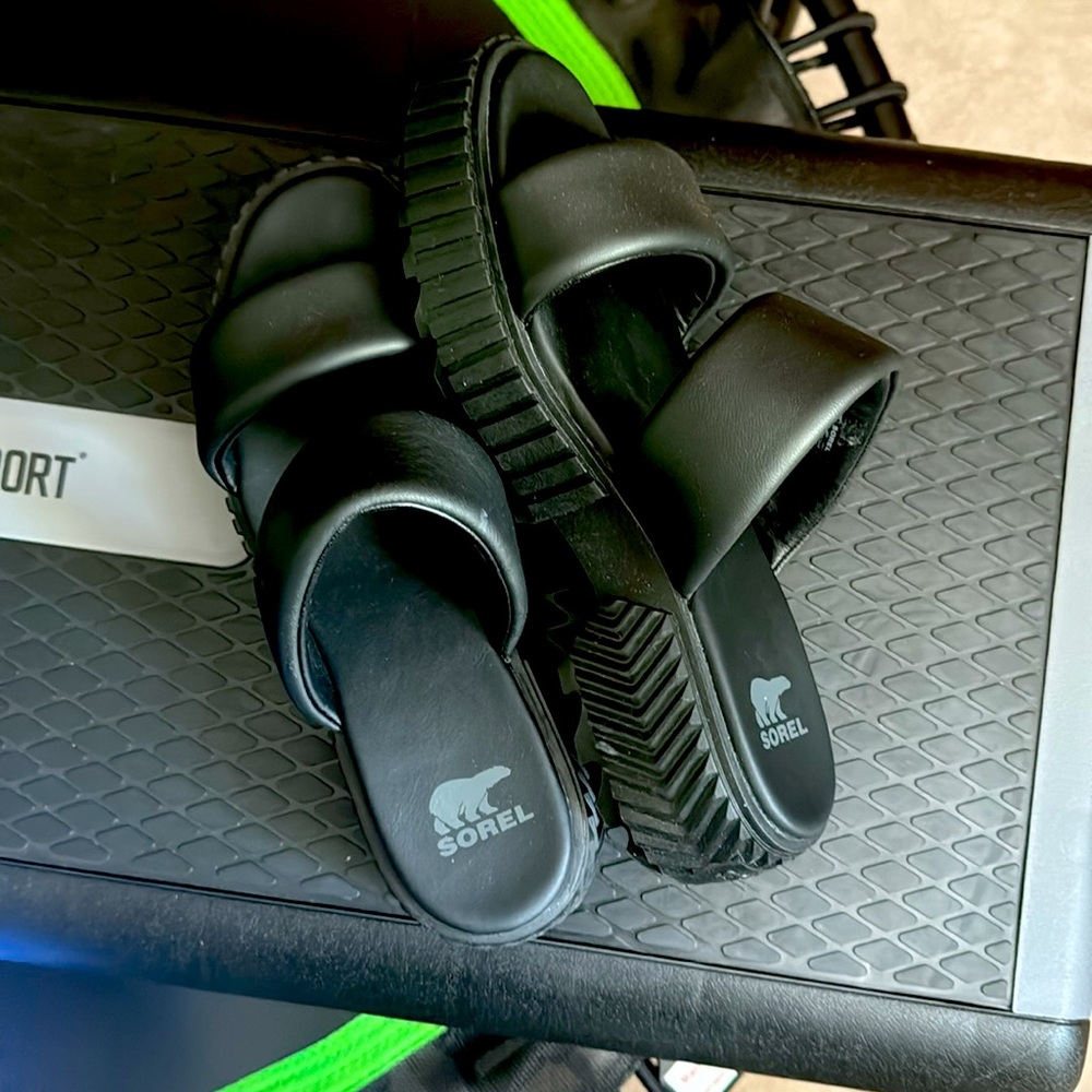 Sorel Sandals - Picture 2 of 2